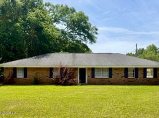301 W Ray Dr, Hattiesburg, MS 39402