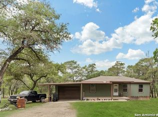1336 Roemer Ln, Floresville, TX 78114