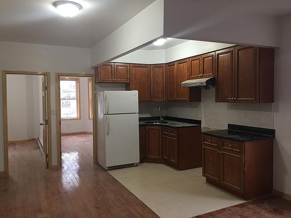 3rd image of 8629 86th St Fl 2