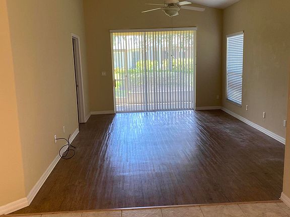 3rd image of 2770 Camberly Cir Unit 2770