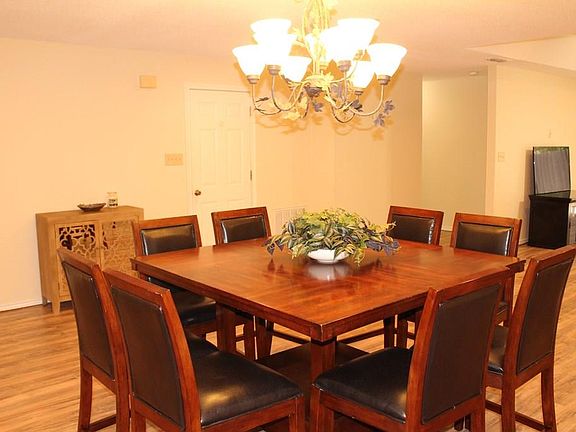 5th image of 721 Jonquil Ave