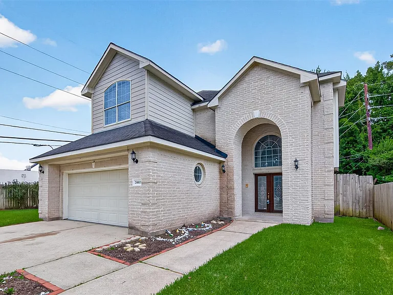 20003 Fieldtree Dr — Photo 1