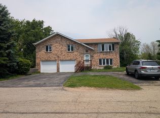 107 Seminole Pl NW, Poplar Grove, IL 61065