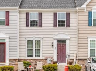 21 Norwood Dr, Falling Waters, WV 25419