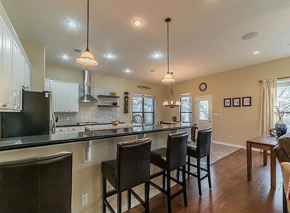 Extra Long Bull Nose Granite High Bar with Pendant Lights