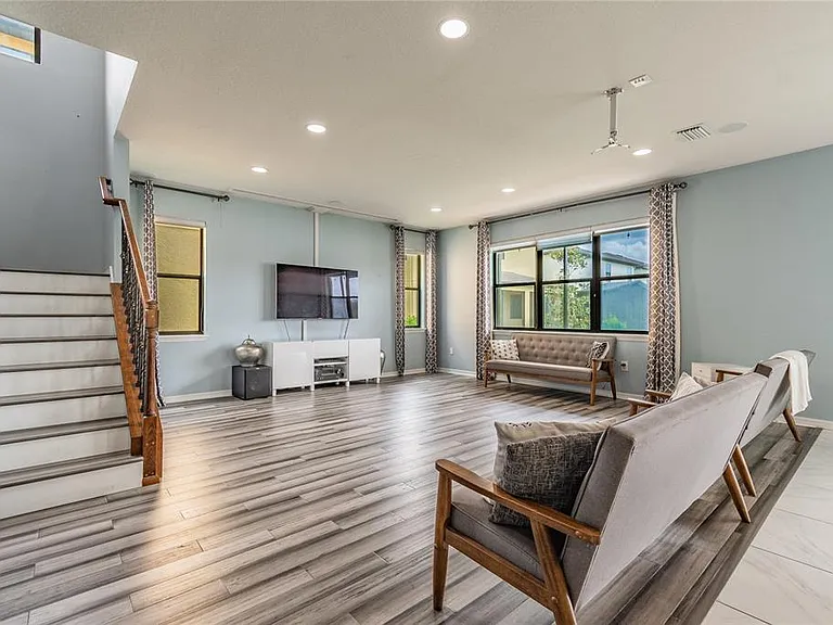 11027 Tahiti Isle Ln — Photo 38