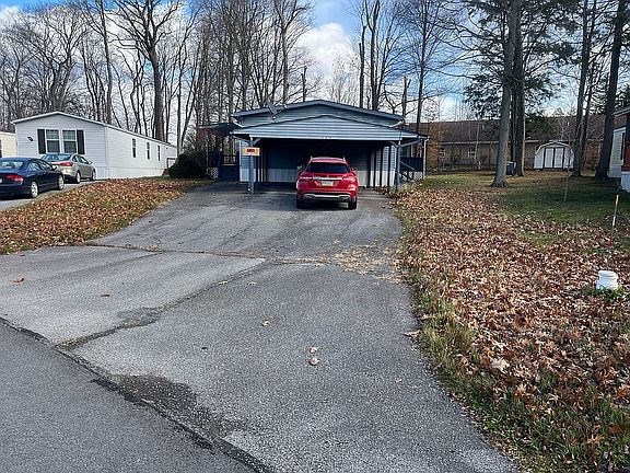 2nd image of 140 Peary Cir