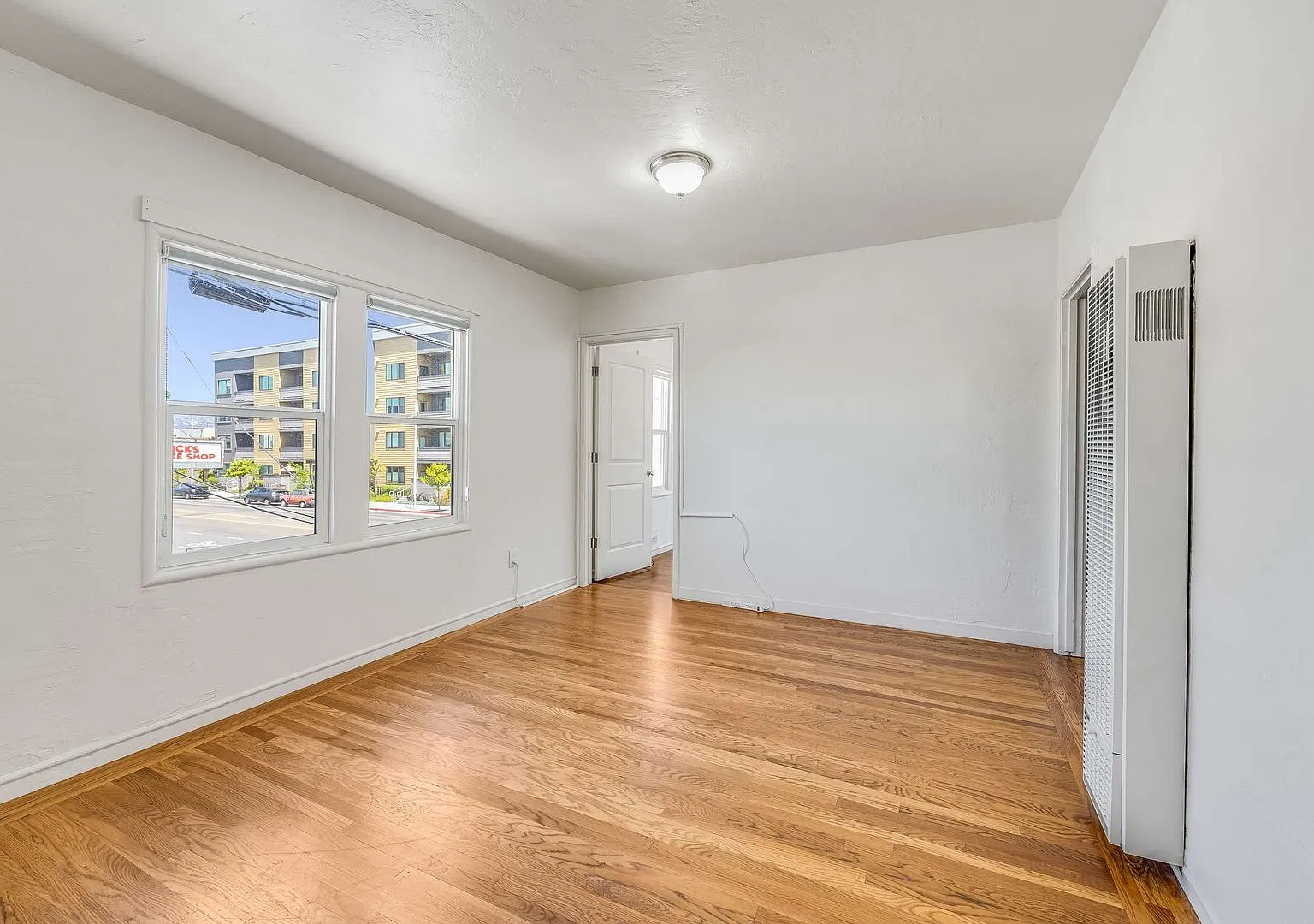 2337 Adeline St — Photo 4