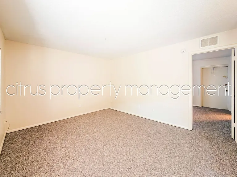 3034A Fairway Ln — Photo 21