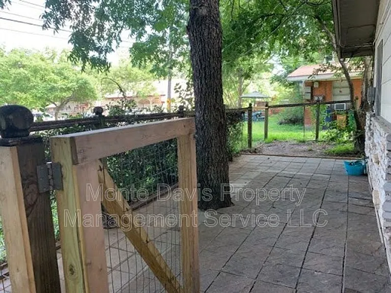 4708 Red River St #A — Photo 14