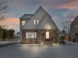 5965 Hodgman Dr, Parma Heights, OH