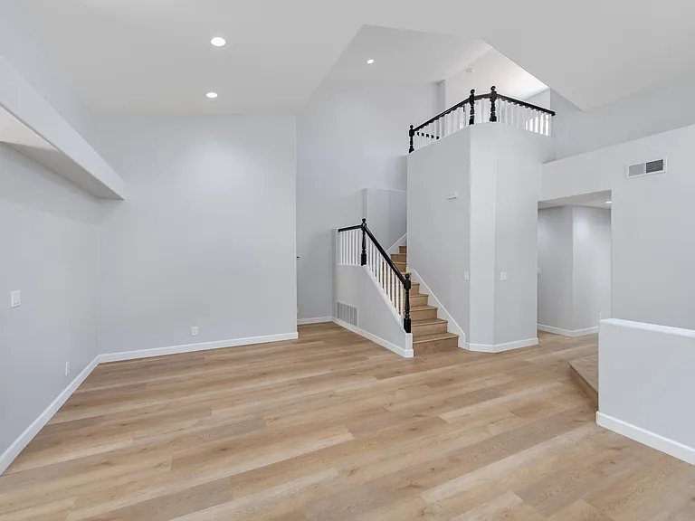 4774 Rhapsody Dr — Photo 7
