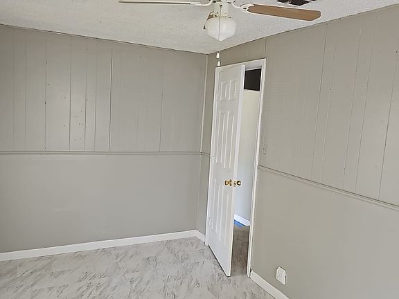4th image of 818 Veller Dr