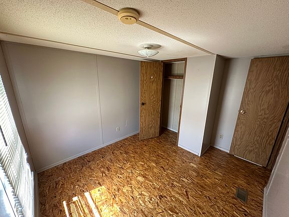 5th image of 3024 Livingstone Trl