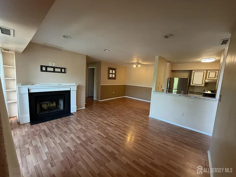 1006 Aspen Dr — Photo 7