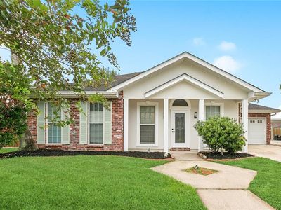 2817 Meadow Dr, Violet, LA, 70092