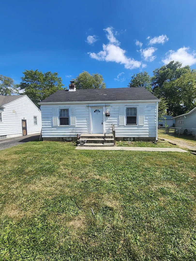 Newly Remolded Spacious Two Bedroom Single Family Near 38th and Sherman — Photo 1