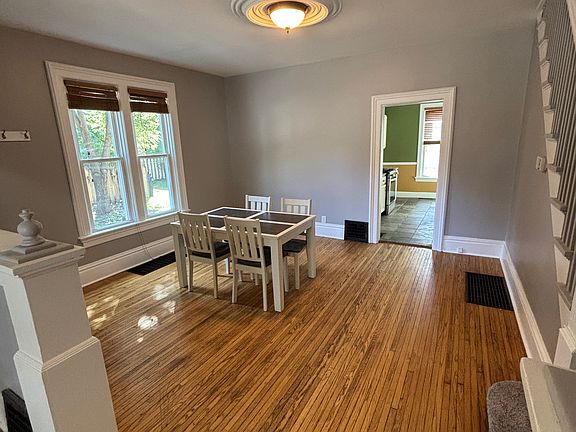5th image of 413 Grove St #413