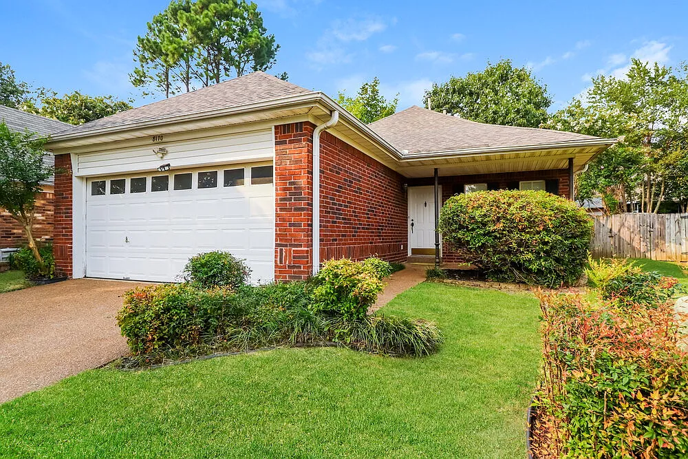 Building Photo - 8170 Timber Knoll Ln