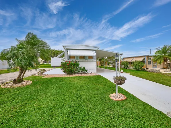 7816 SE Wren Avenue, Hobe Sound, FL 33455
