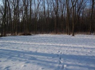 W9379 Burr Ln, Cambridge, WI 53523