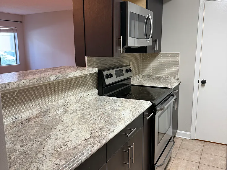 1502 Wingate Way — Photo 17