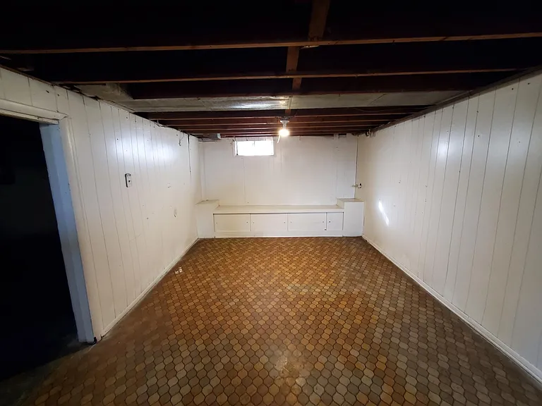 ADDITIONAL SPACE IN BASEMENT