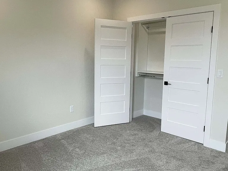 403 Alabama St #B — Photo 29