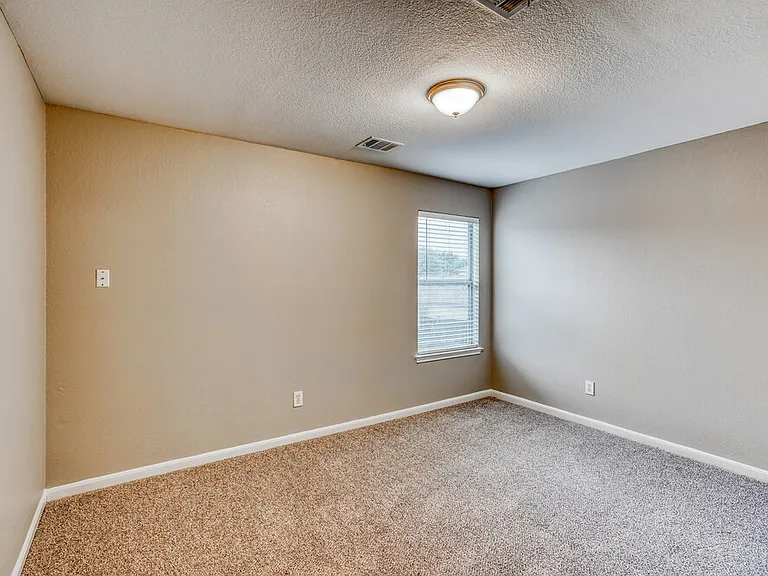 9526 Yearling Branch Dr — Photo 13