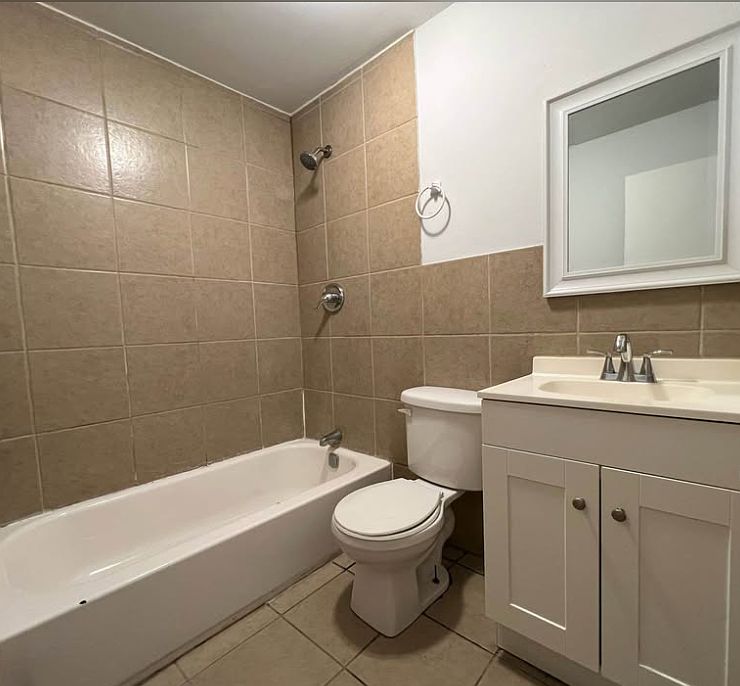2nd image of 5415 Master St Unit 1