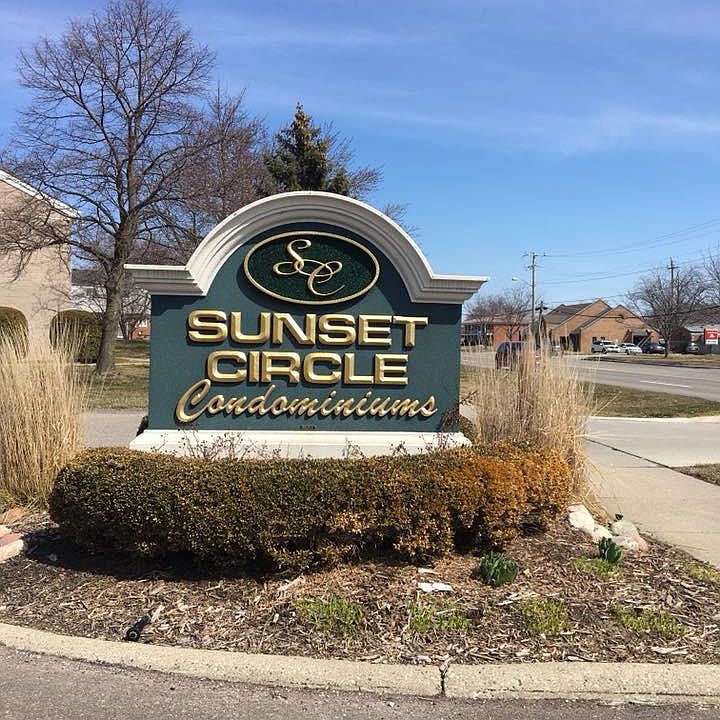 1st image of 803 Sunset Ln