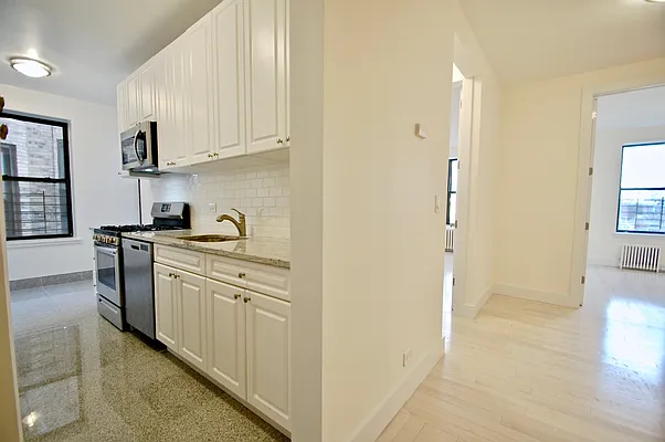 Rented by Bohemia Realty Group | media 21