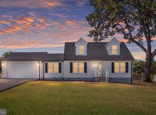 1708 Sherwood Dr, Fredericksburg, VA 22405