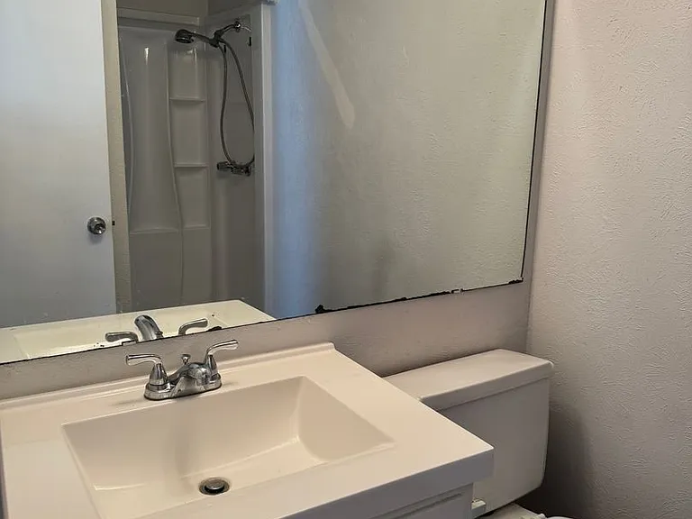 219 Volunteer Dr — Photo 12