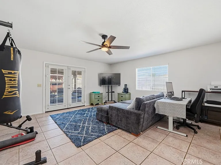1505 Canterbury Cir — Photo 21