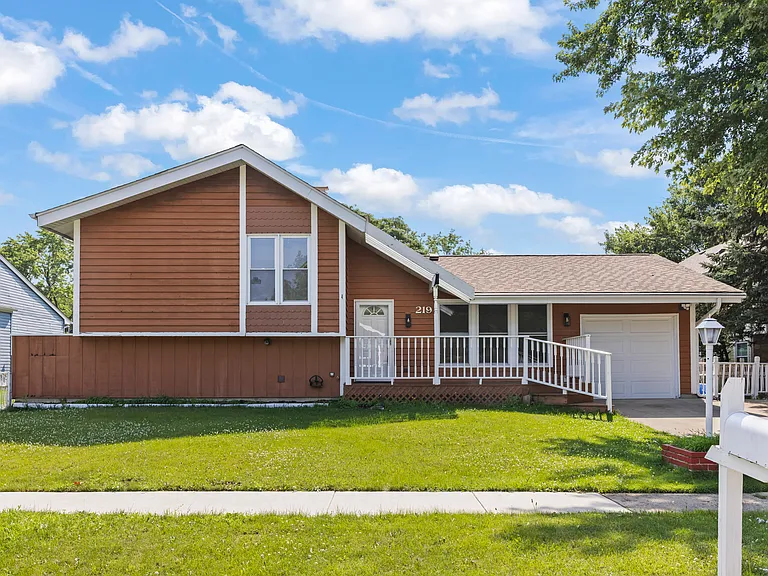 219 Kedvale Ct — Photo 2