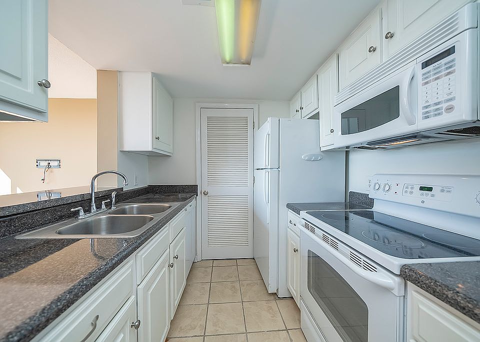 2nd image of 1100 Wheat St APT 906