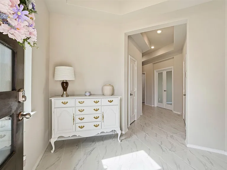 10526 Cabot Trl — Photo 2