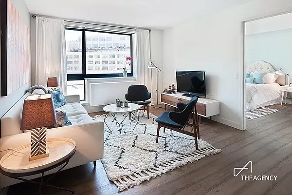 Rented by The Agency | media 2