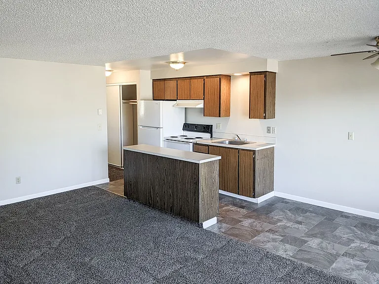 Apartment Complex ~ Murphy Manor — Photo 17