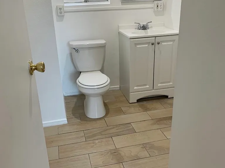 10114 Samoa Ave #A — Photo 4