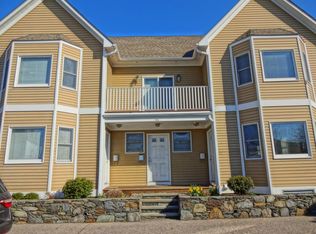 44 Memorial Blvd W #B, Newport, RI 02840