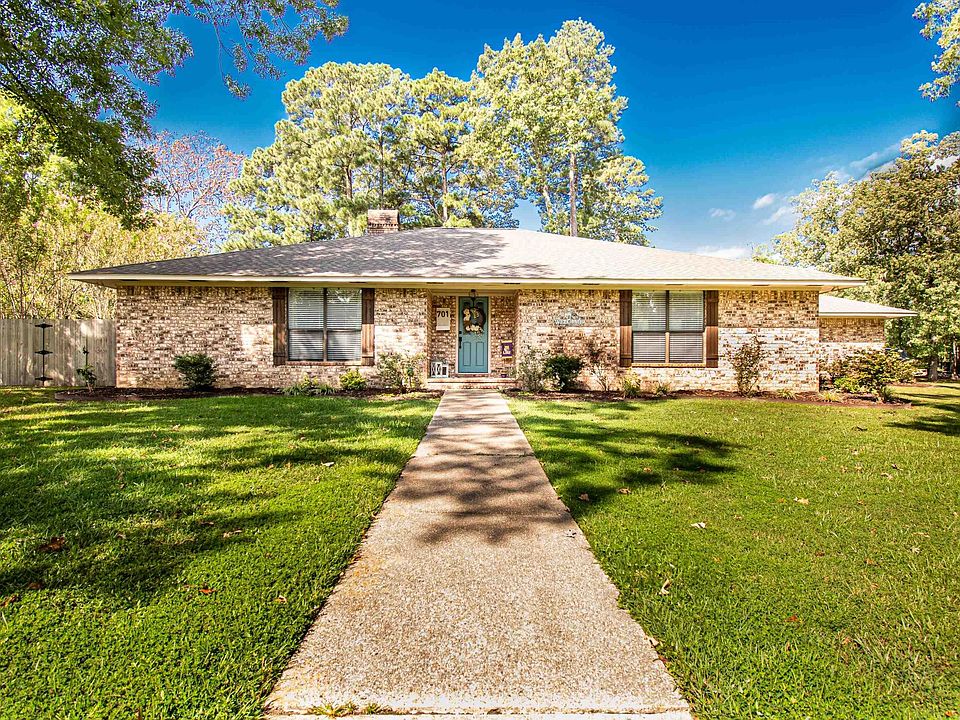 1st image of 701 Post Oak Dr