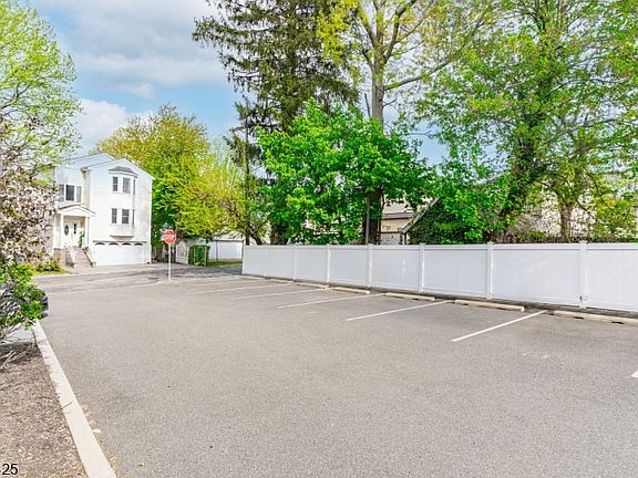 3rd image of 2 Bland Court #3