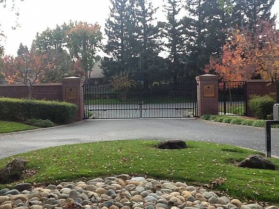 Private Gate Entrance