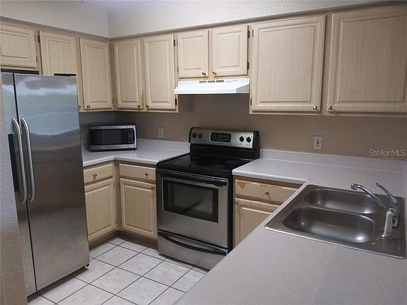 4th image of 14001 Fairway Island Dr APT 531