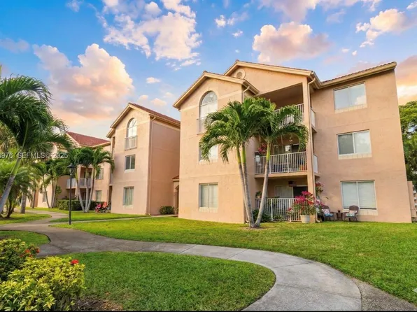 10421 SW 157th Pl APT 206, Miami, FL 33196