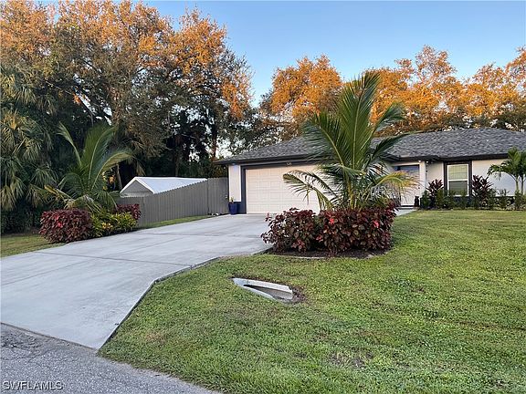 2nd image of 520 Plumosa Ave