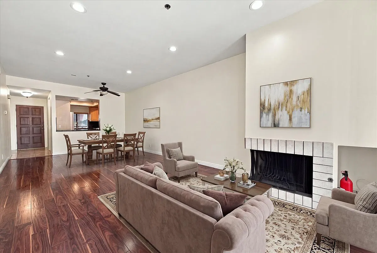 2 bed, 1057 sqft, $3,650 — Photo 1
