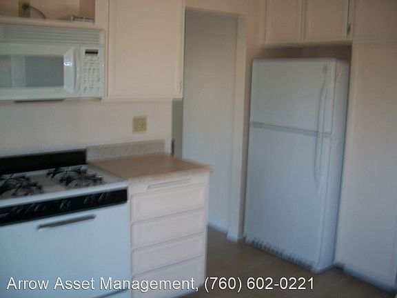 4th image of 185 Avenida Las Brisas APT B